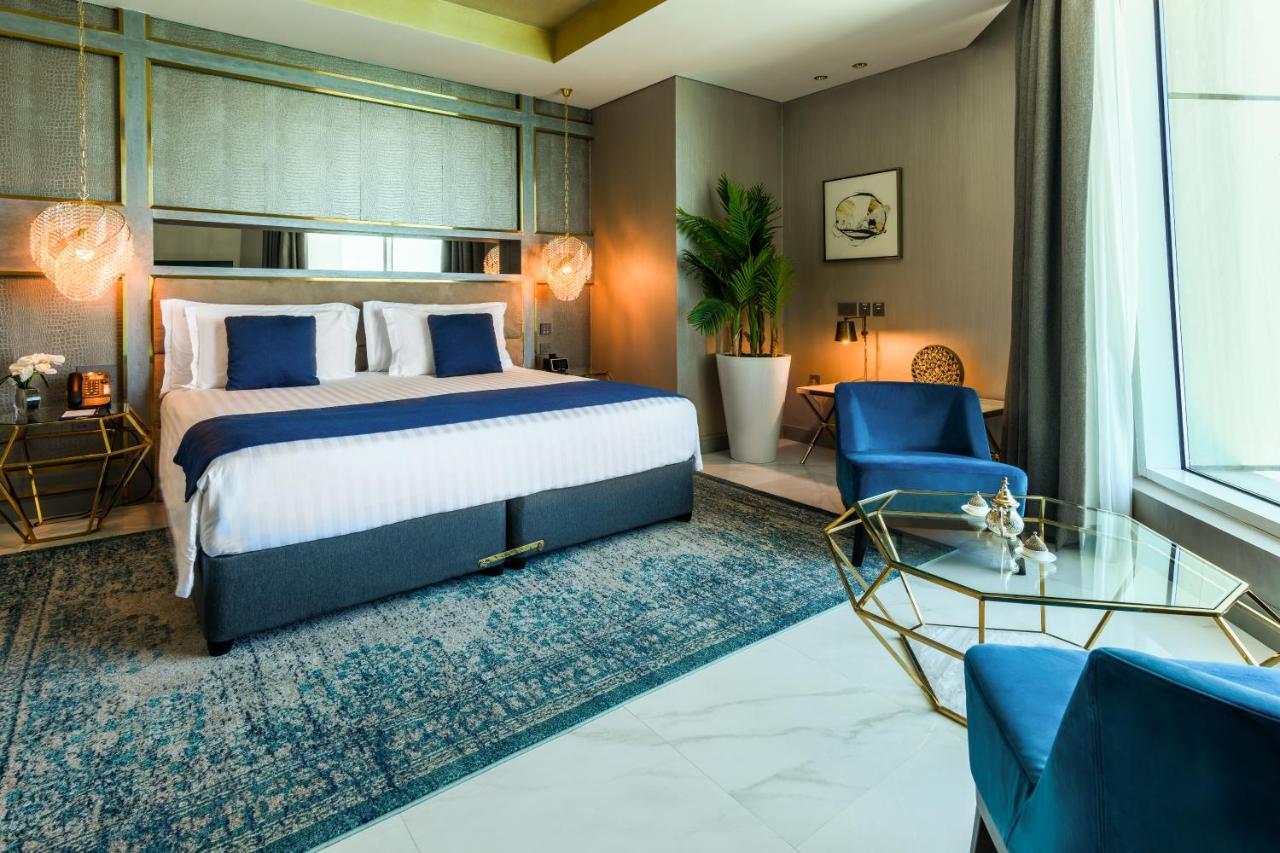 Centara West Bay Hotel & Residences Doha Kültér fotó Deluxe Room