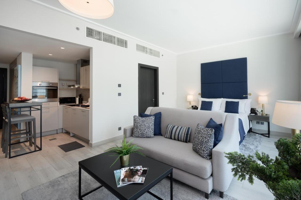 Centara West Bay Hotel & Residences Doha Kültér fotó A typical studio apartment