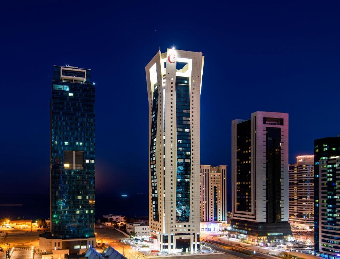Centara West Bay Hotel & Residences Doha Kültér fotó The Torch Doha
